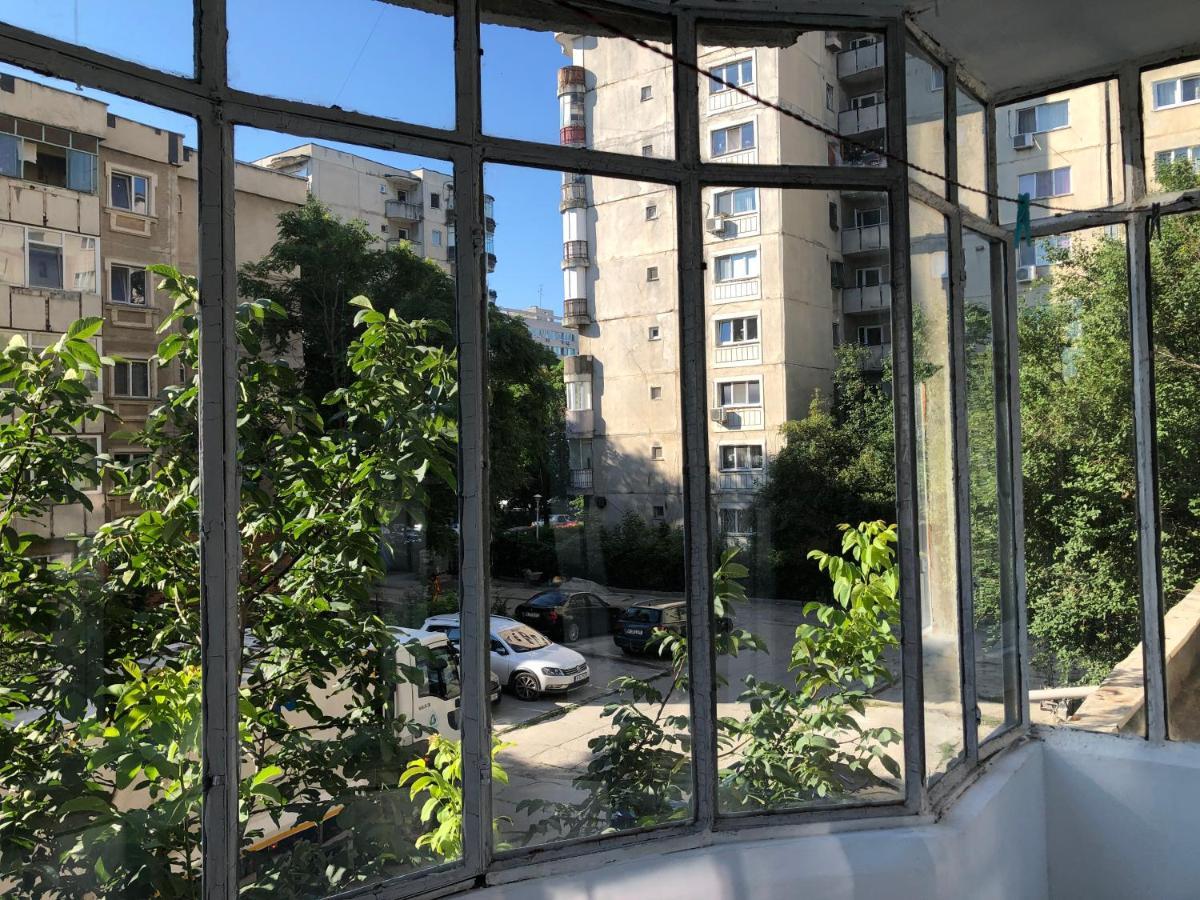 Le Garçon de Cristina-Simple,Quiet,Spacious Studio Bucarest Extérieur photo